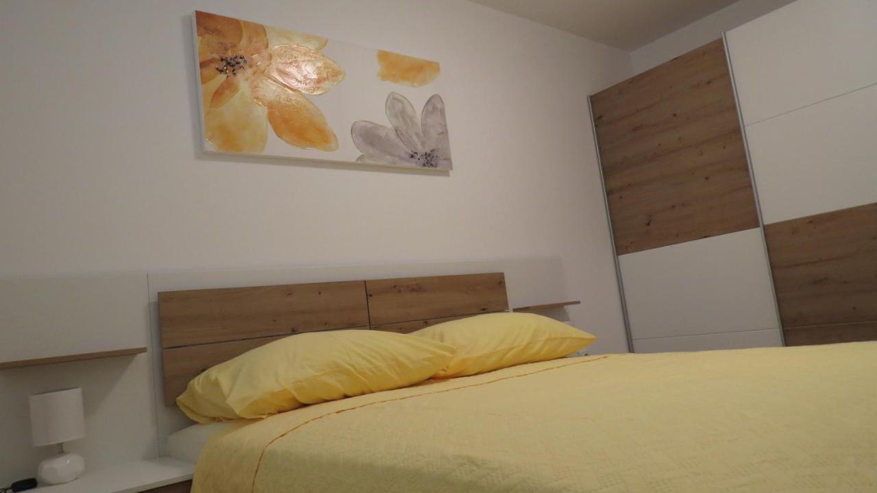 Apartments Lucia 메덜린 외부 사진